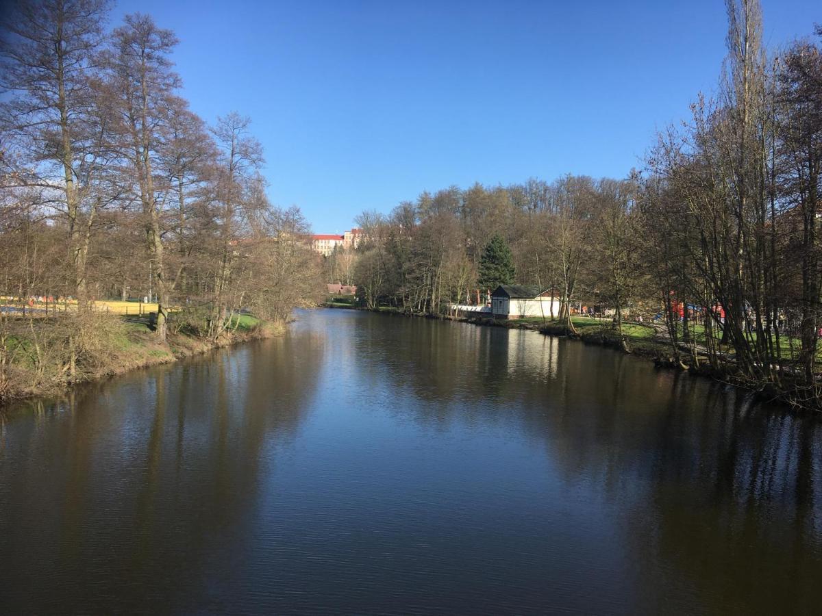 Apartment Am Schlosspark 2 Хеб Екстер'єр фото