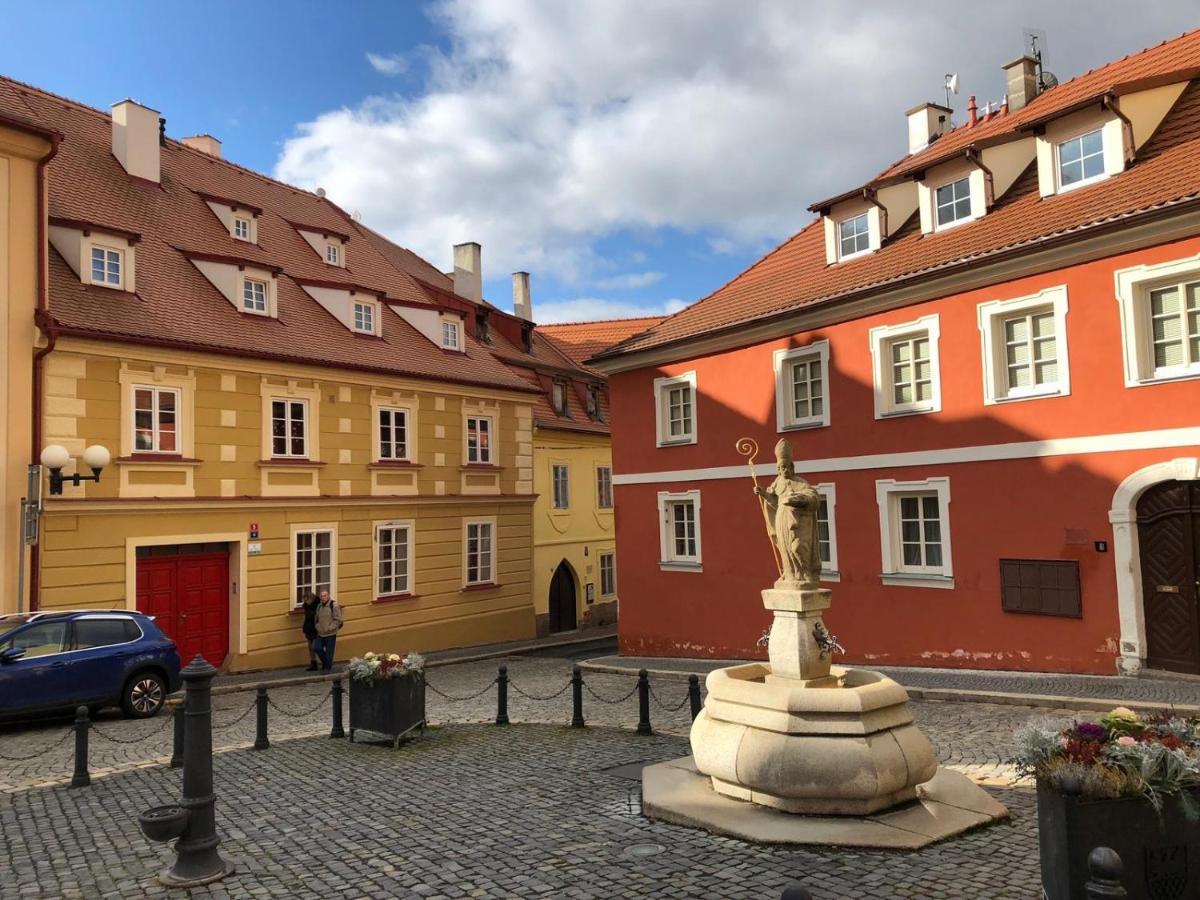 Apartment Am Schlosspark 2 Хеб Екстер'єр фото